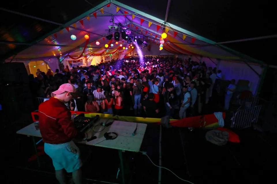 01KZV8B9PZAT29M93BPNZEJCBN